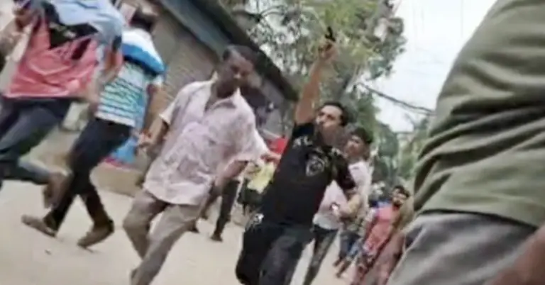 স্বেচ্ছাসেবক দলের দুই গ্রুপের সংঘর্ষ